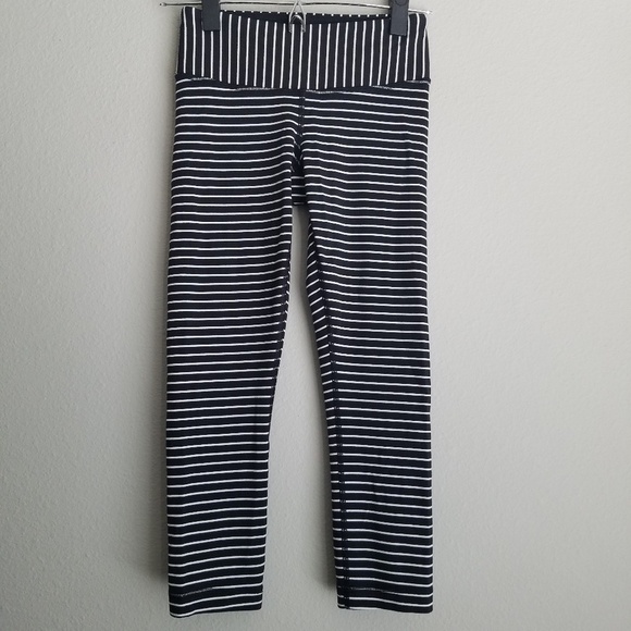Lululemon Wunder Under Crop Parallel Stripe size 2 - Picture 2 of 5